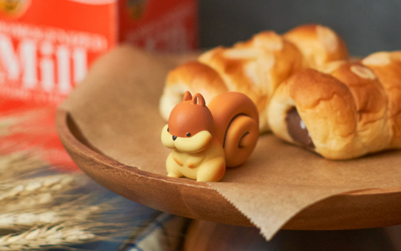 Animal Bakery Minifigure: Series 2 - Desk Buddy
